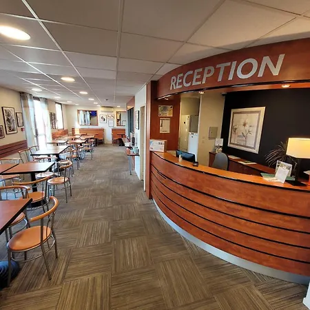 ホテル Braucol Brens