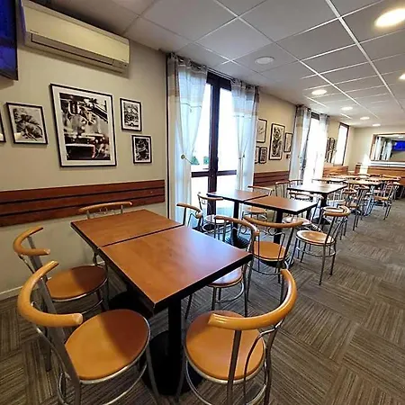 Braucol Hotel Brens (Tarn)